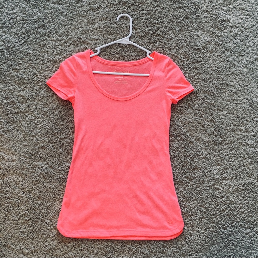 NWOT American Eagle favorite tee